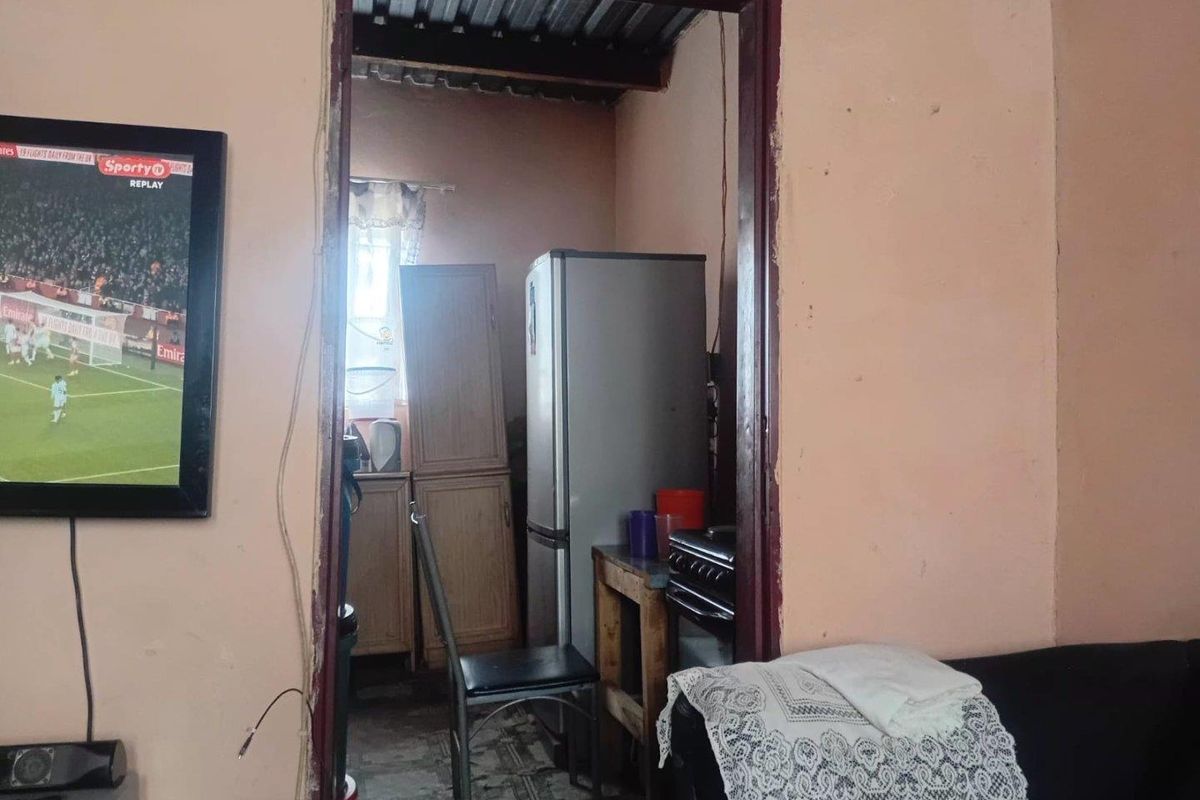 House For Sale in Langaville, Brakpan - Photo 3