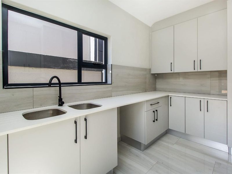 House For Sale in Roodepark Eco Estate Kameeldrift East Pretoria Gauteng - Photo 10