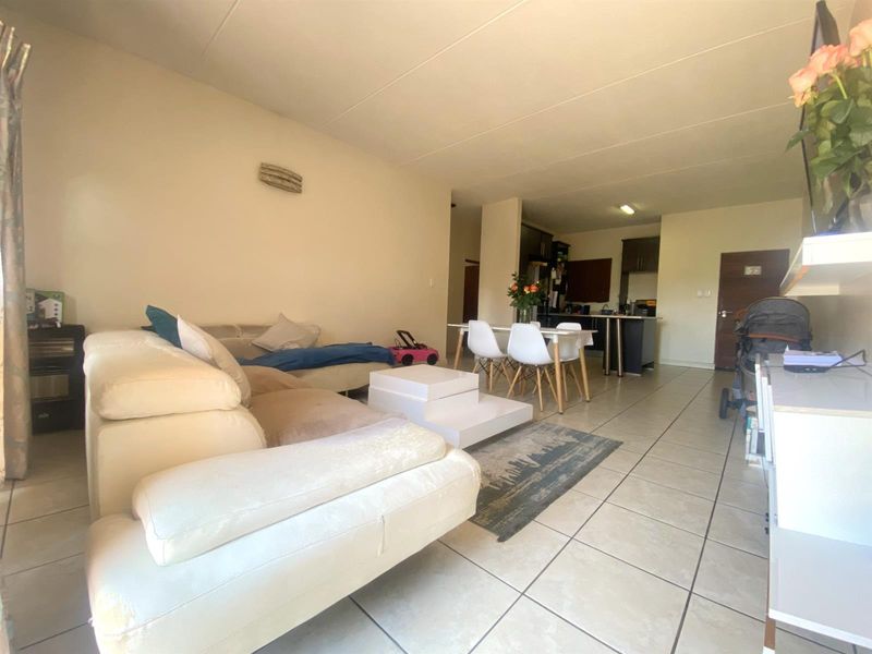 Modern Ground Floor Apartment in Blue Stream Lifestyle Estate - Photo 8