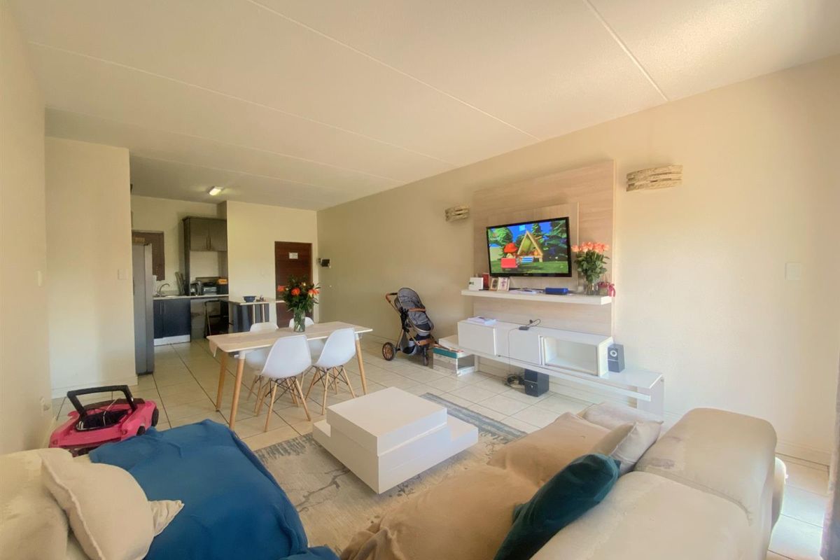 Modern Ground Floor Apartment in Blue Stream Lifestyle Estate - Photo 3