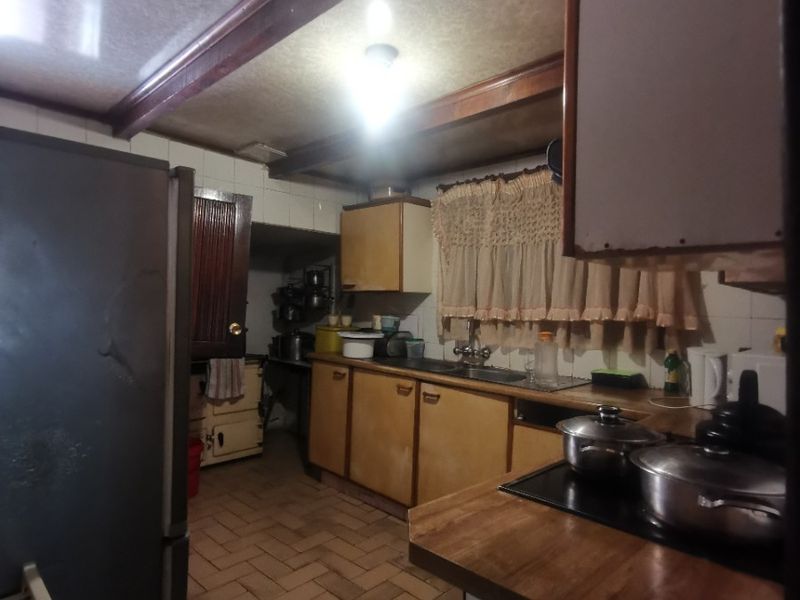 Income-Generating Property for Sale in Dlamini, Soweto - Photo 9
