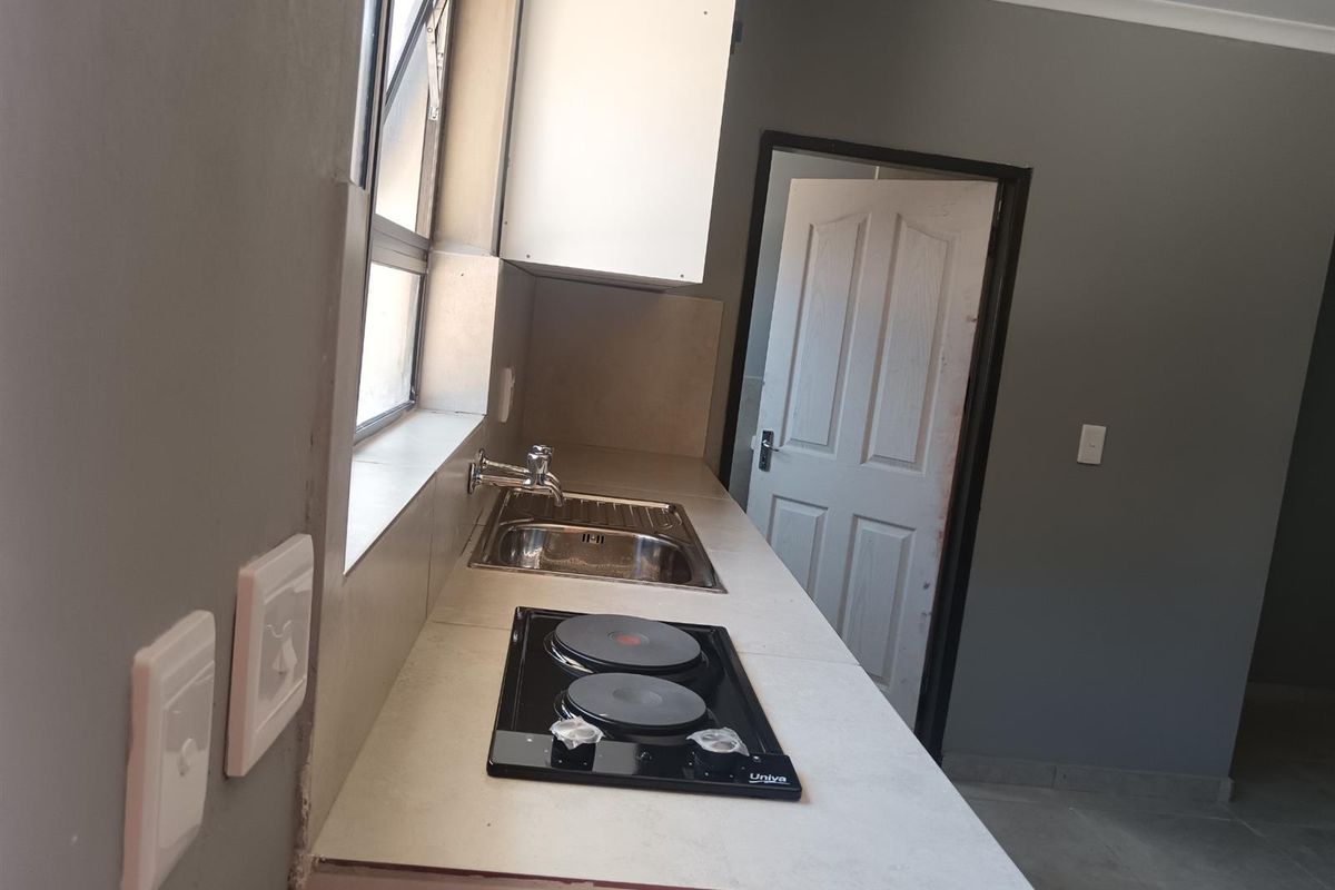18 unit House For Sale in Cosmo City Ext 5 Roodepoort - Photo 4