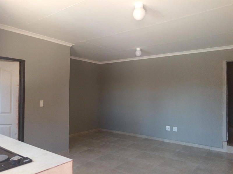 18 unit House For Sale in Cosmo City Ext 5 Roodepoort - Photo 3