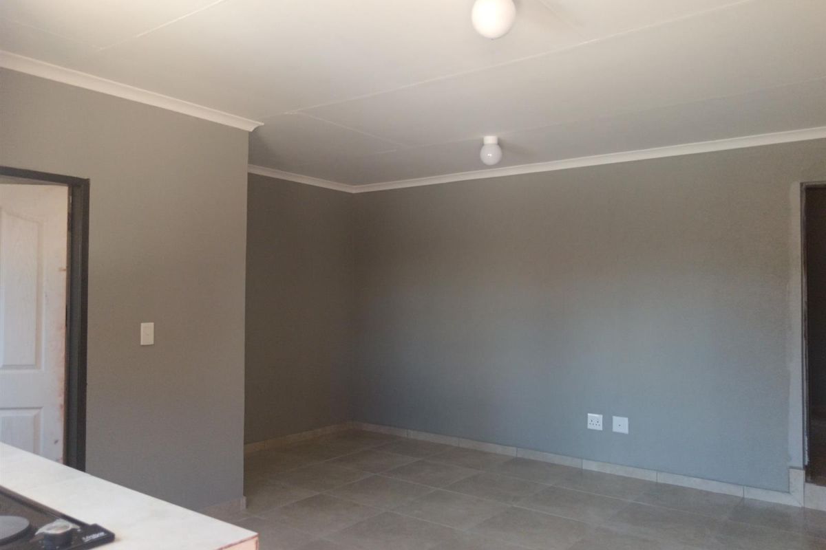 18 unit House For Sale in Cosmo City Ext 5 Roodepoort - Photo 3