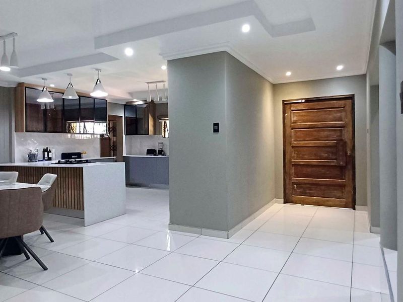 Step into the Future Spock would say - Photo 5