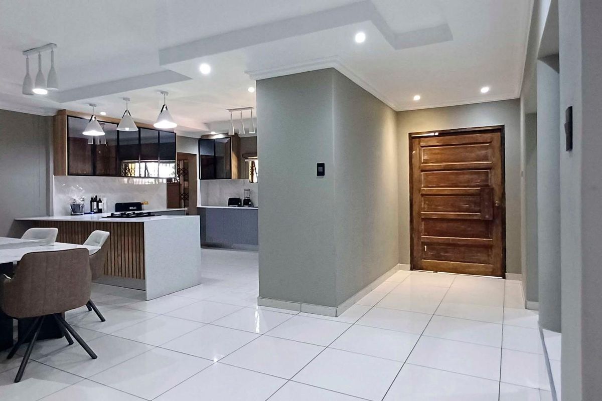 Step into the Future Spock would say - Photo 5