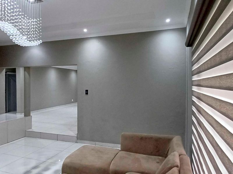 Step into the Future Spock would say - Photo 7