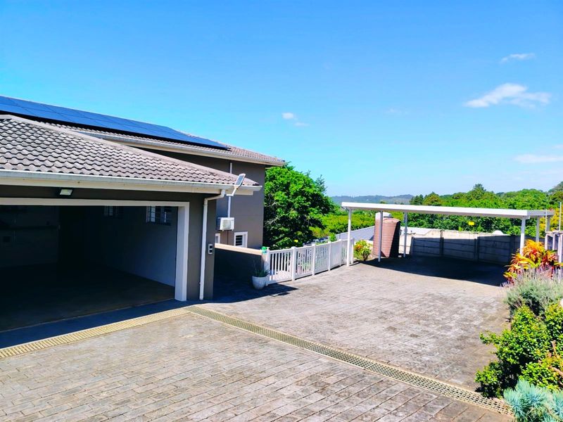 UPMARKET LUXURY IN LEISURE BAY - Photo 5