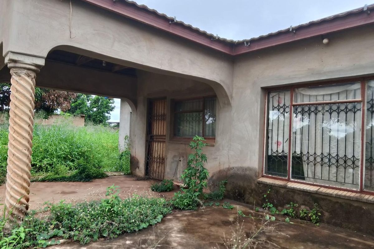 House For Sale in Shayandima - Photo 2