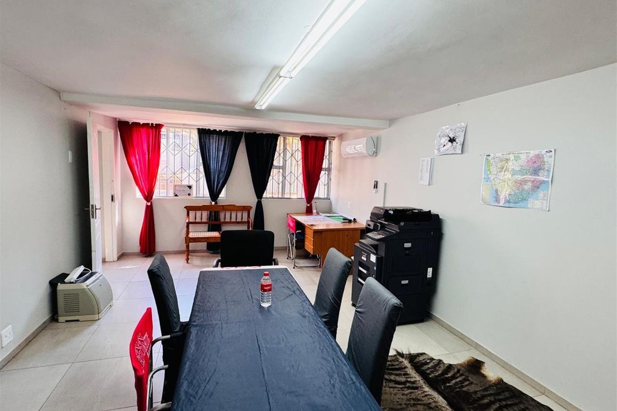 House For Sale in Hartbeespoort, North West - Photo 5