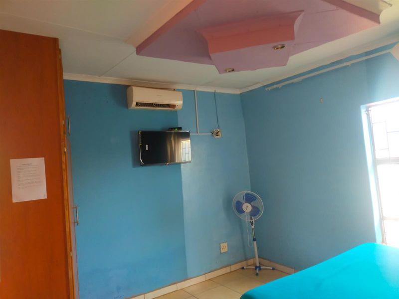 Lodge For Sale in Shayandima - Photo 6