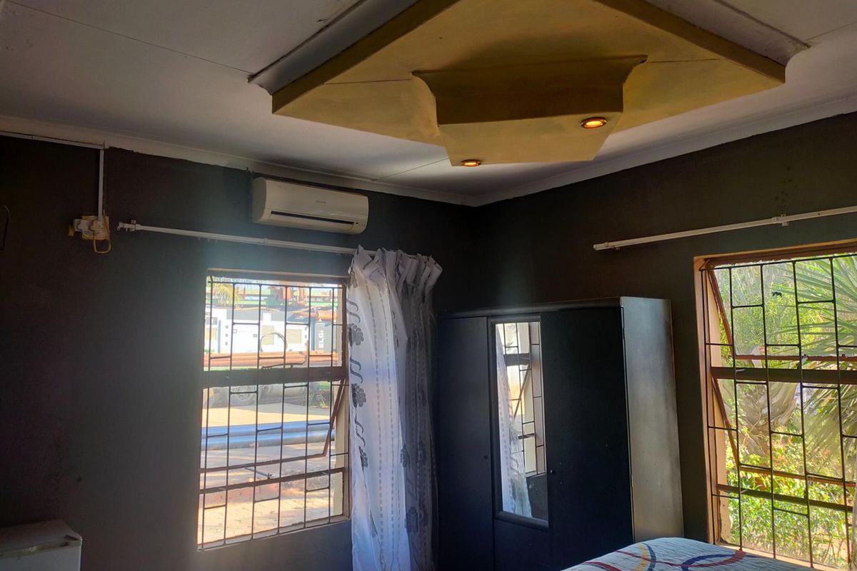 Lodge For Sale in Shayandima - Photo 5