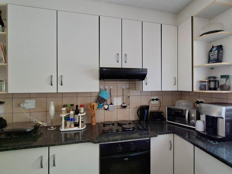 Discover Your New Home - Comfort, Space, and Security - Photo 9