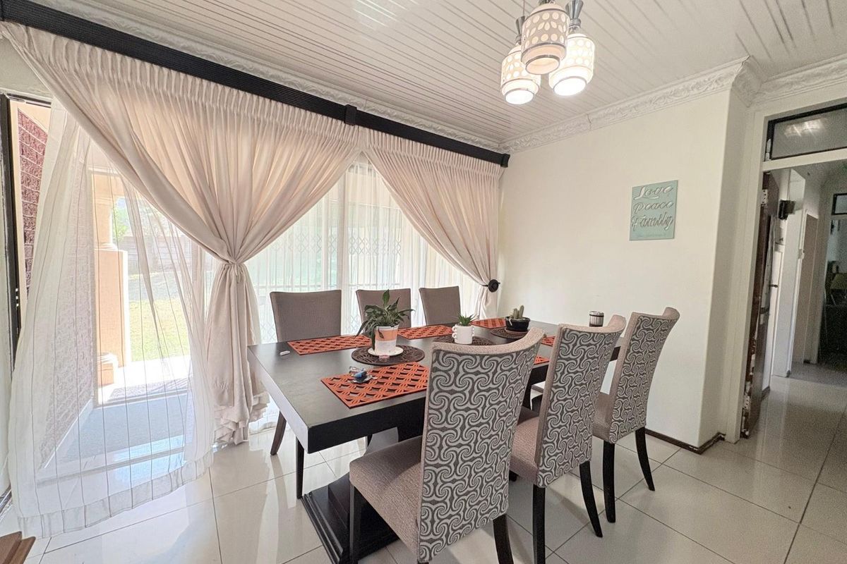 Exceptional 3‐Bedroom Family Home for Sale in Sunnyridge - Space, Comfort and Modern Living - Photo 3