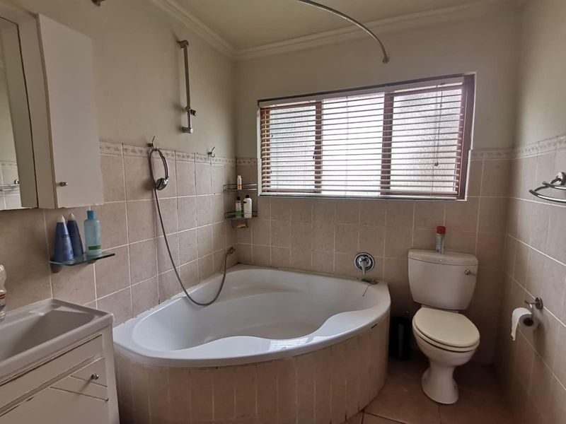 House To Rent in Winchester Hills, Johannesburg - Photo 8