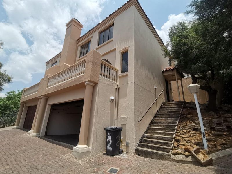 House To Rent in Winchester Hills, Johannesburg - Photo 2