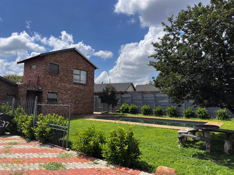 House For Sale in Newlands, Pretoria - Photo 2