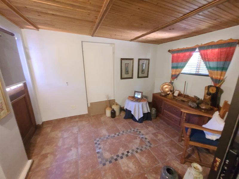 Lushes garden with flatlet income generator in Kareedouw - Photo 8