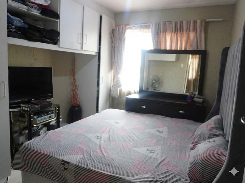 Apartment For Sale in Vorna Valley, Midrand - Photo 4