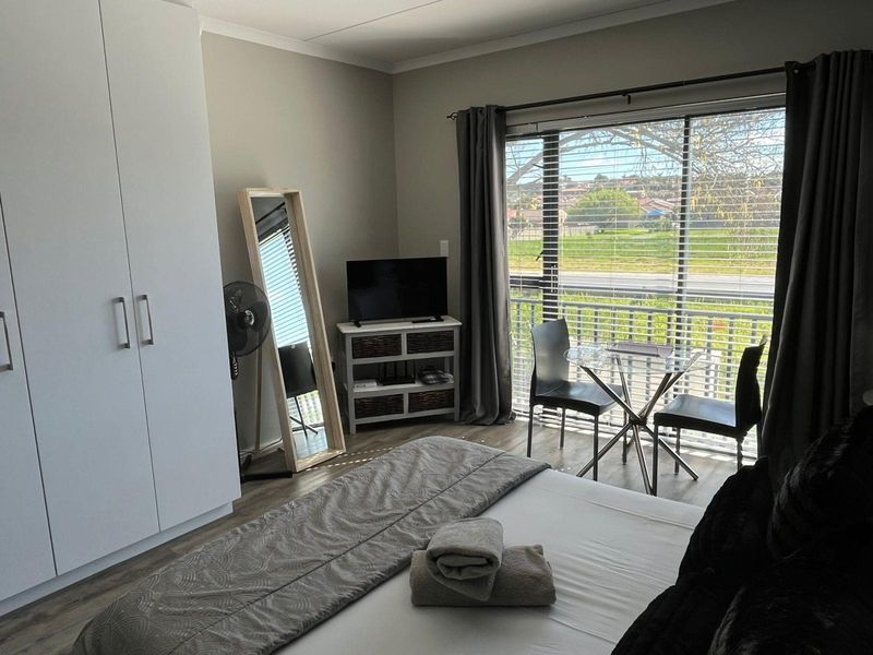 Self-Catering Studio Apartment in Haasendal, Kuils River - Photo 9