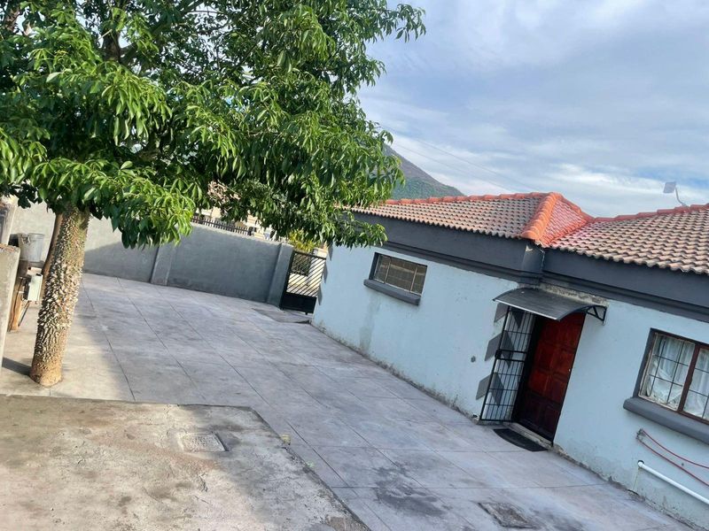 House For Sale in Burgersfort - Photo 3