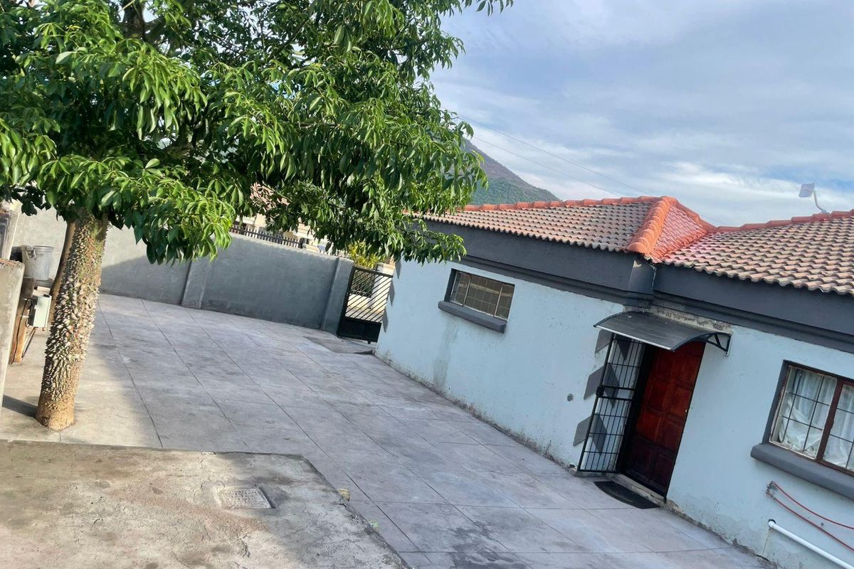 House For Sale in Burgersfort - Photo 3