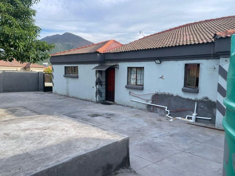 House For Sale in Burgersfort - Photo 4