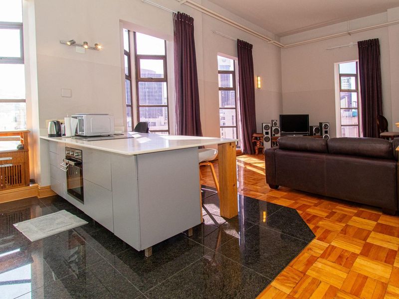 127sqm 2 Bedroom Apartment To Rent in Cape Town City Centre - Photo 3