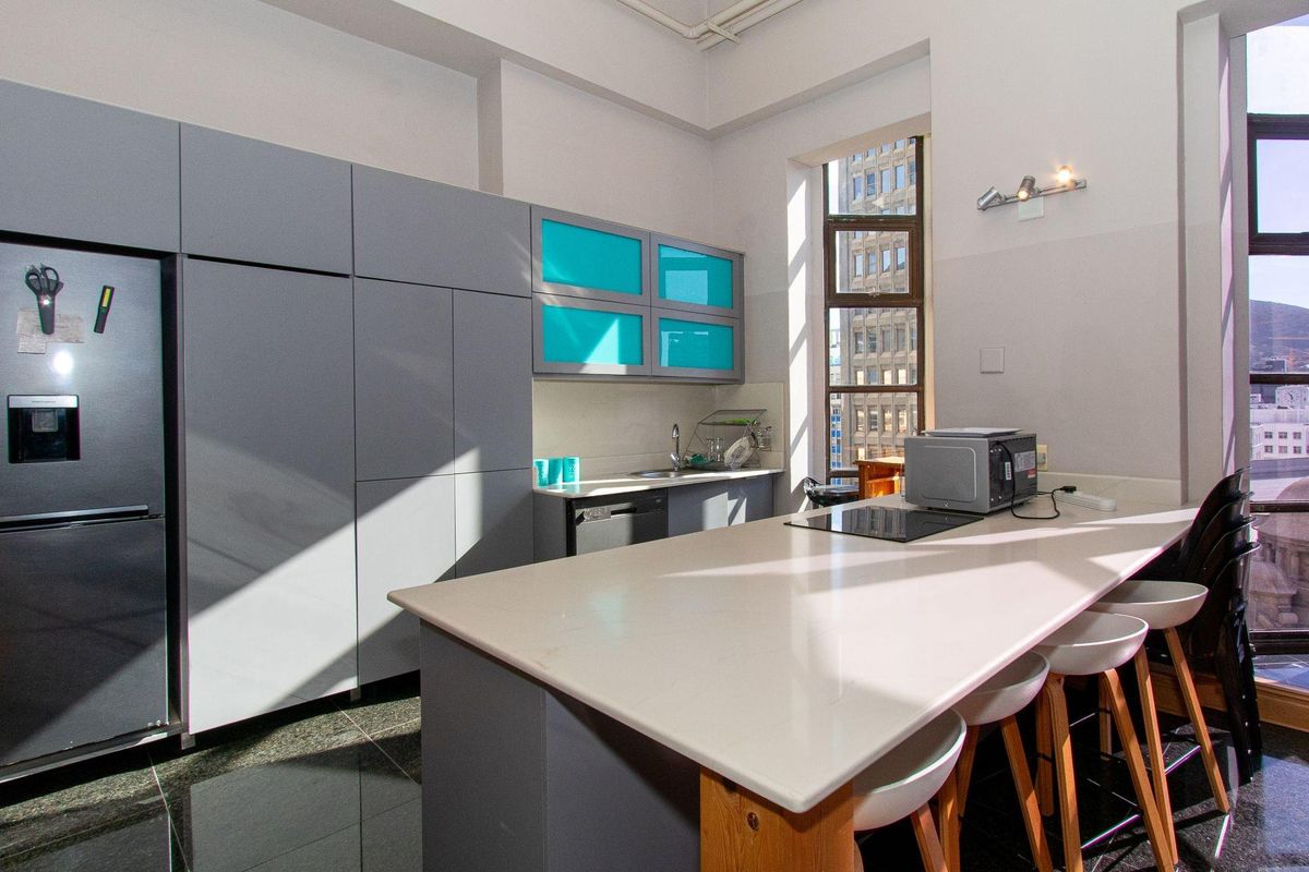 127sqm 2 Bedroom Apartment To Rent in Cape Town City Centre - Photo 5