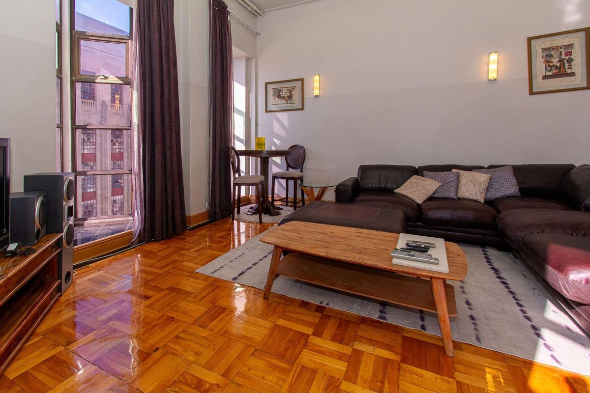 127sqm 2 Bedroom Apartment To Rent in Cape Town City Centre - Photo 4