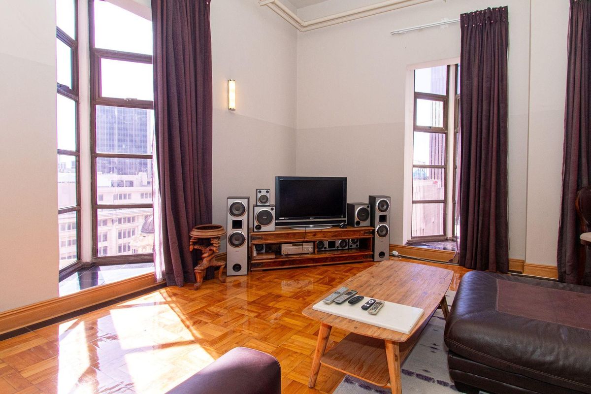 127sqm 2 Bedroom Apartment To Rent in Cape Town City Centre - Photo 2