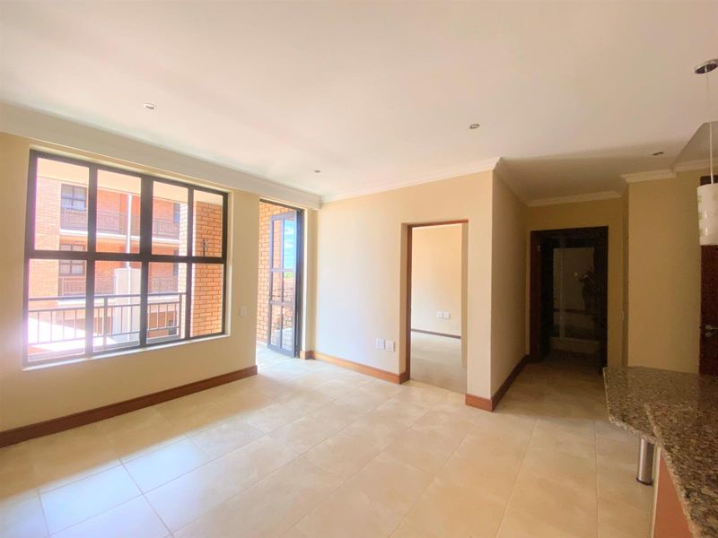 Elegant Second-Floor Retirement Unit in Kingswood Village - Photo 10