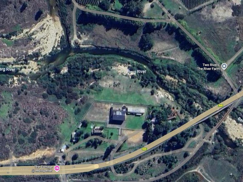 Exceptional Riverside Farm in the Prestigious Franschhoek Valley - Photo 3