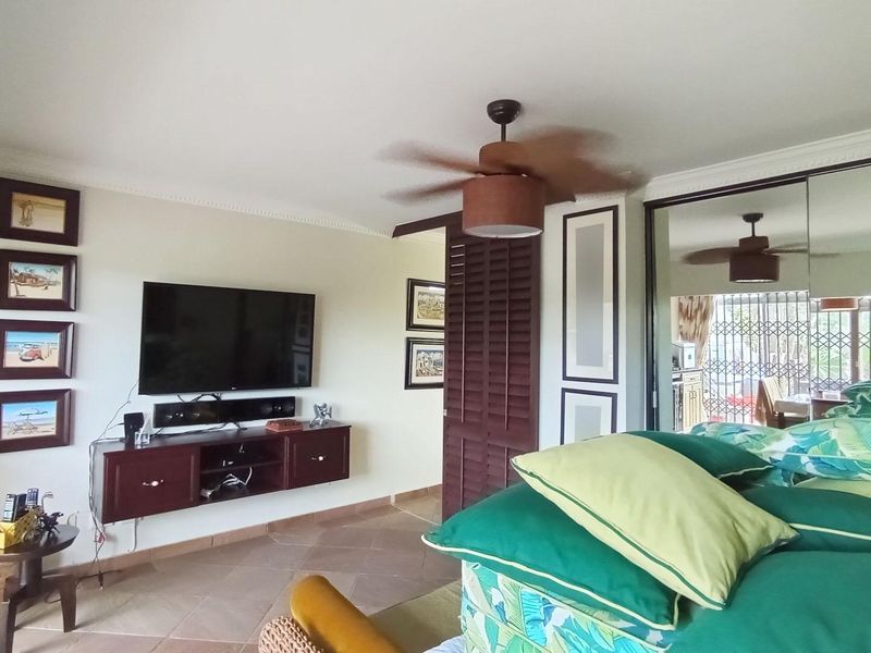 Front-Line Apartment on Marine Drive, Umhlanga - Photo 6