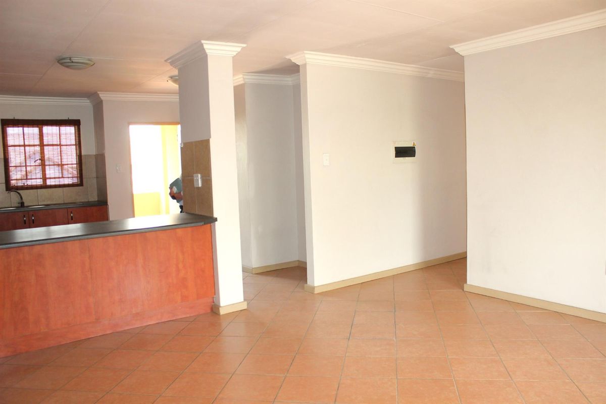 Spacious, Neat Apartment in Brooklands Lifestyle Estate 1 - Photo 2