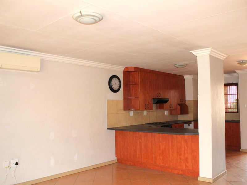 Spacious, Neat Apartment in Brooklands Lifestyle Estate 1 - Photo 3