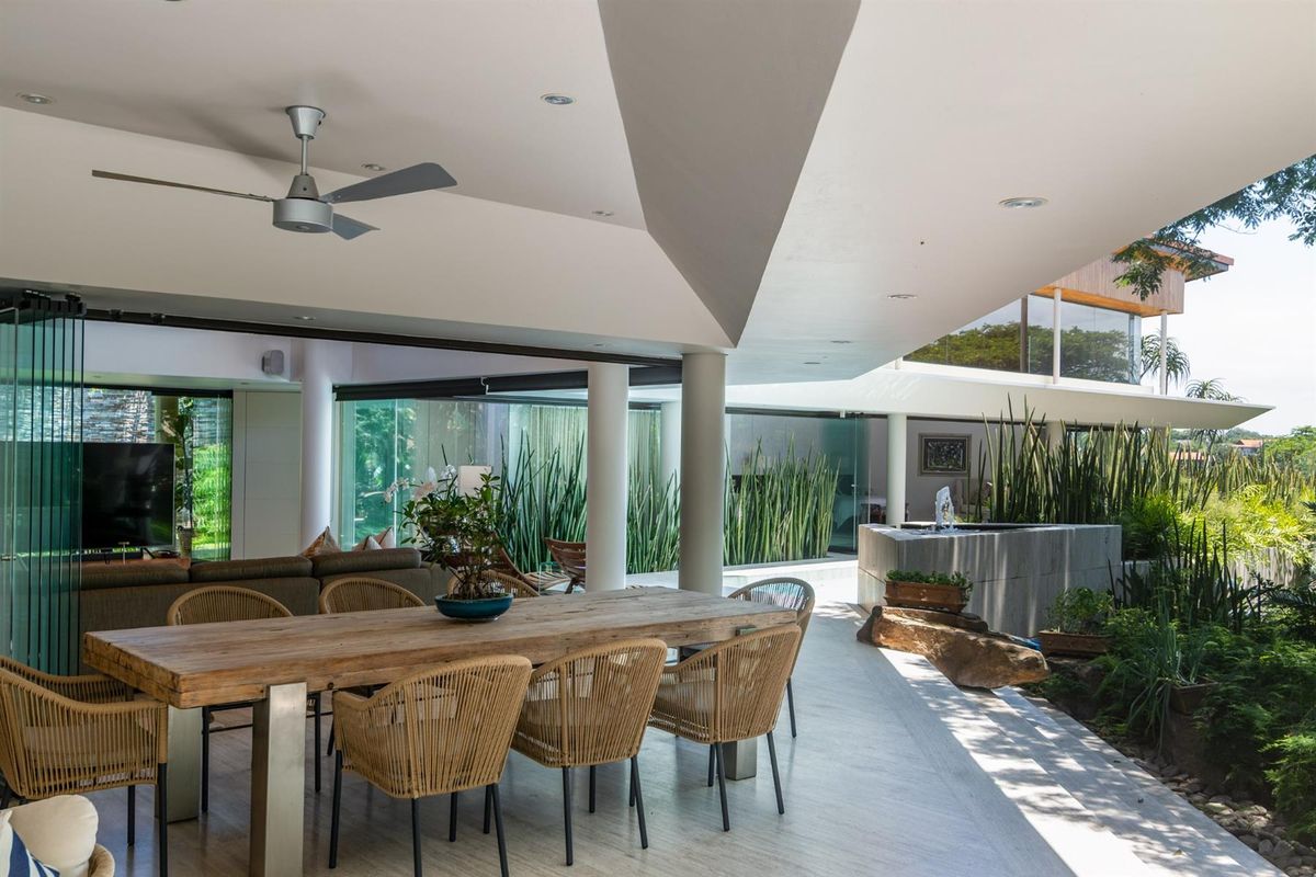 Architectural Masterpiece-Zimbali Single Floor Living - Photo 4