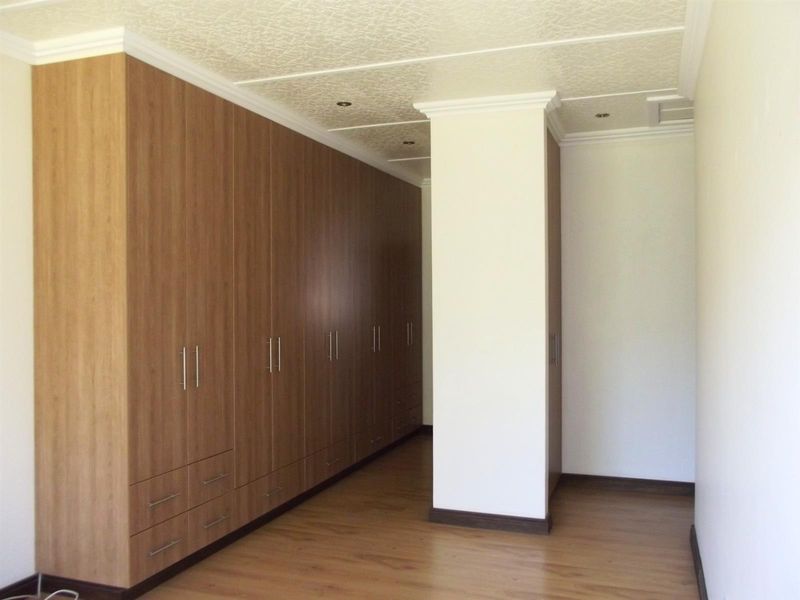 HOME IN KRAAIBOSCH COUNTRY ESTATE, GEORGE, GARDEN ROUTE - Photo 6