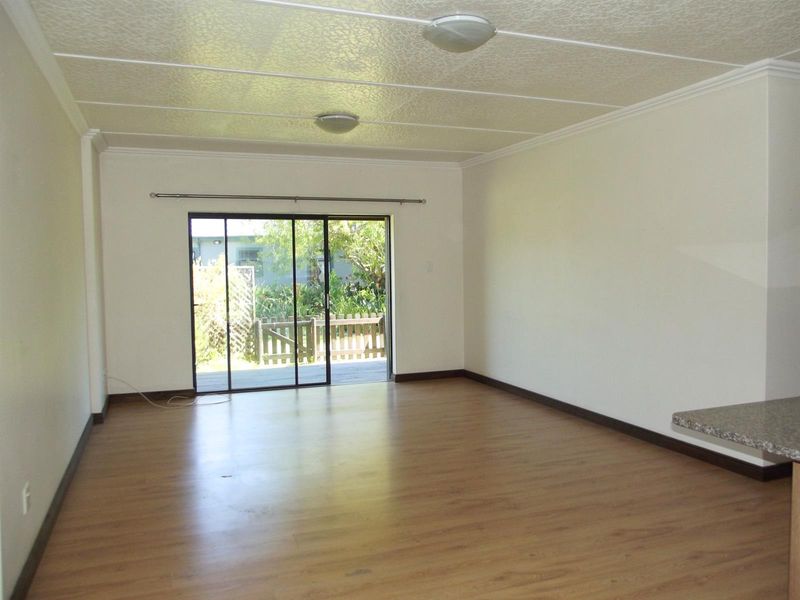 HOME IN KRAAIBOSCH COUNTRY ESTATE, GEORGE, GARDEN ROUTE - Photo 2