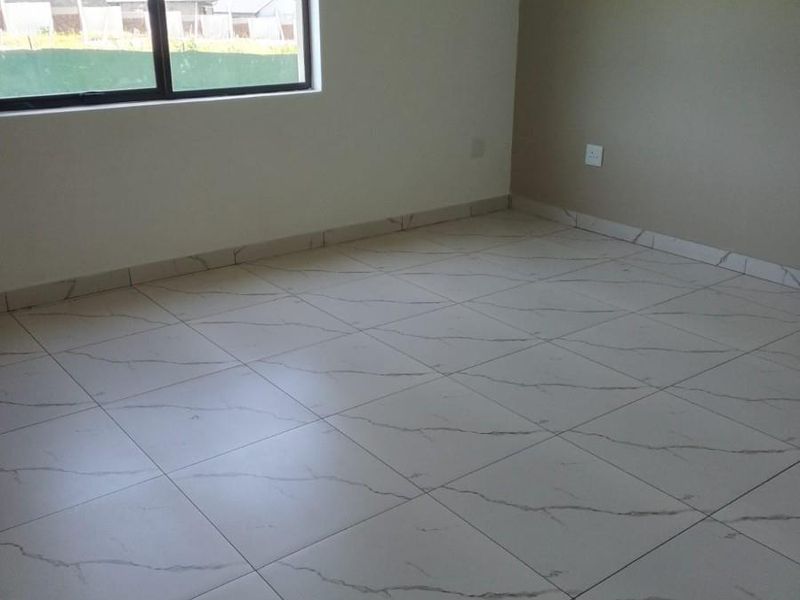 Apartment To Rent in Noordwyk, Midrand - Photo 10