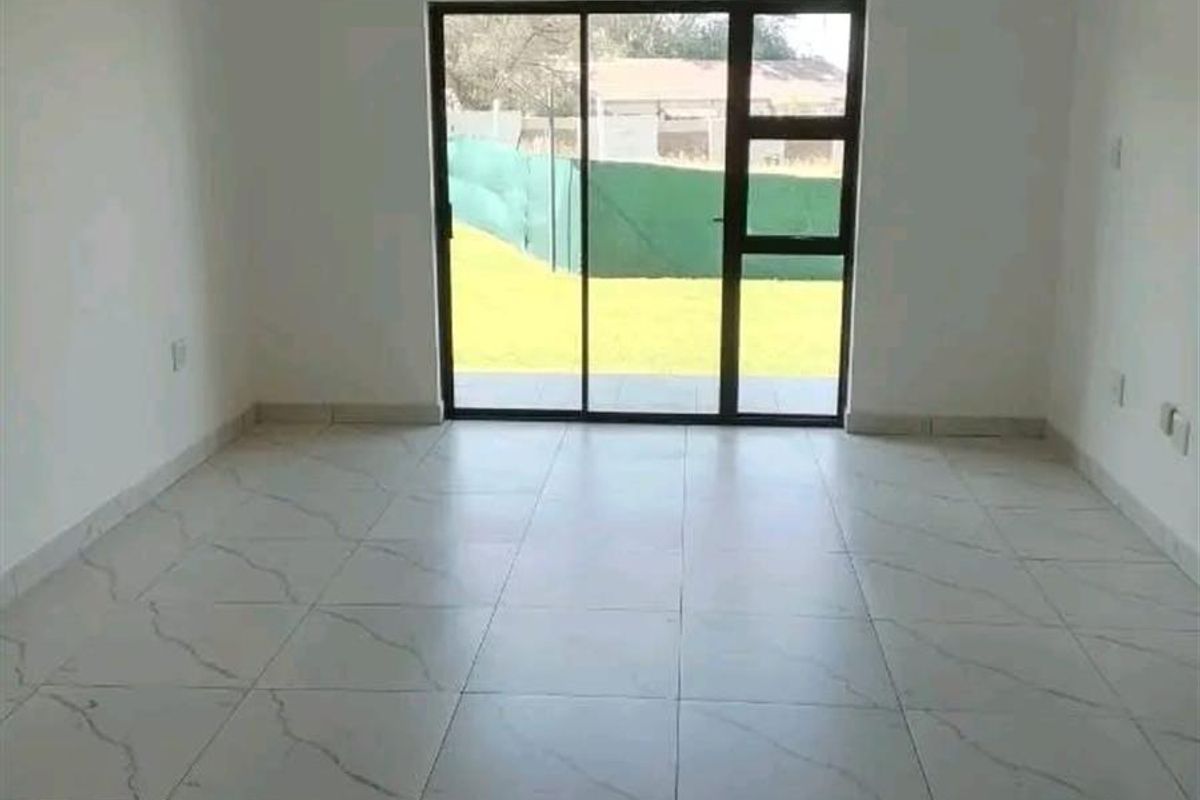 Apartment To Rent in Noordwyk, Midrand - Photo 4