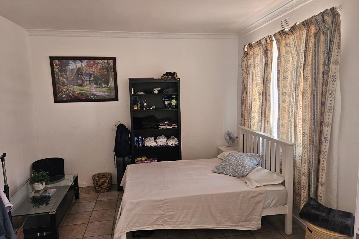 Room To Rent in ZONNEBLOEM, close to CPUT - UCT Groote Schure Hospital Cape Town CBD - Photo 4