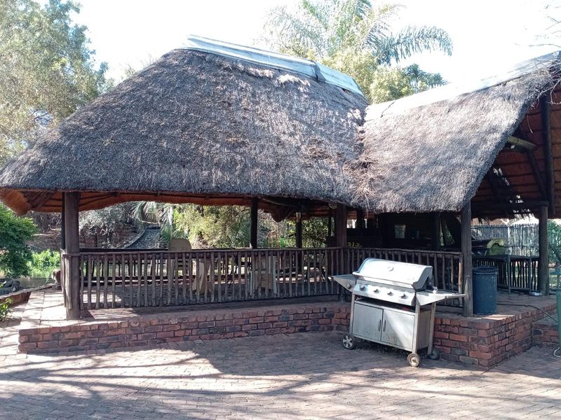 Spacious house in Derdepoort to rent - Photo 9