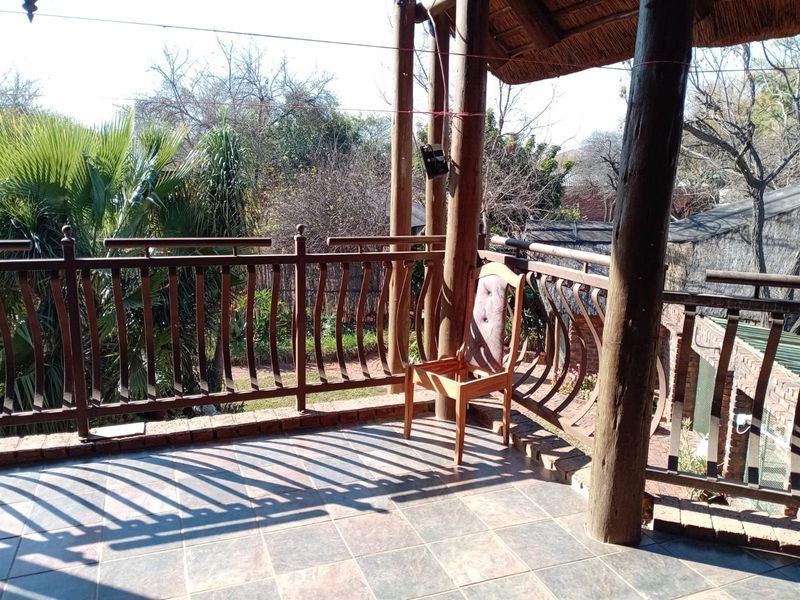 Spacious house in Derdepoort to rent - Photo 10