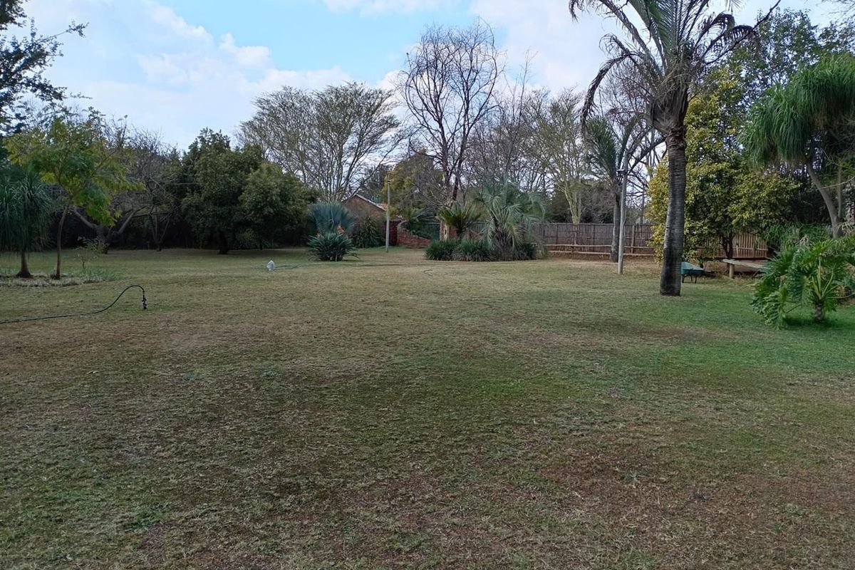 Spacious house in Derdepoort to rent - Photo 4