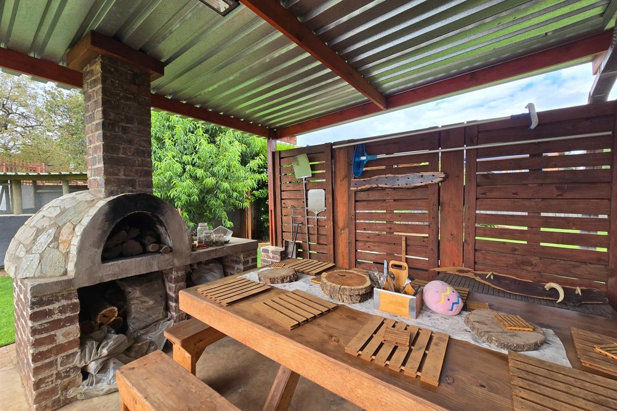 Entertain in Style, Live in Comfort - A Versatile Home Built for Modern Living - Photo 3