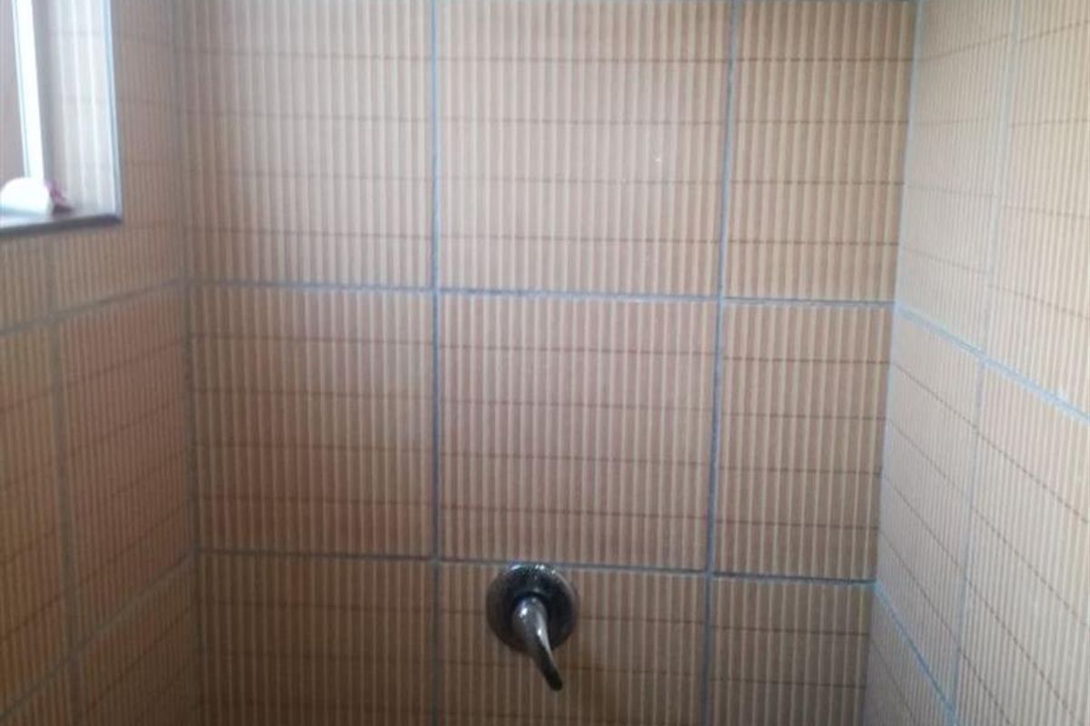 House For Sale in Chatsworth, KwaZulu Natal - Photo 2