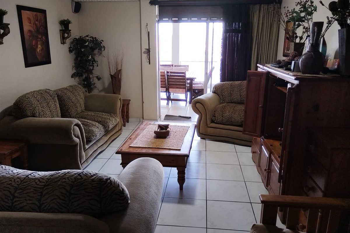 Beachfront Move in Ready - Photo 5