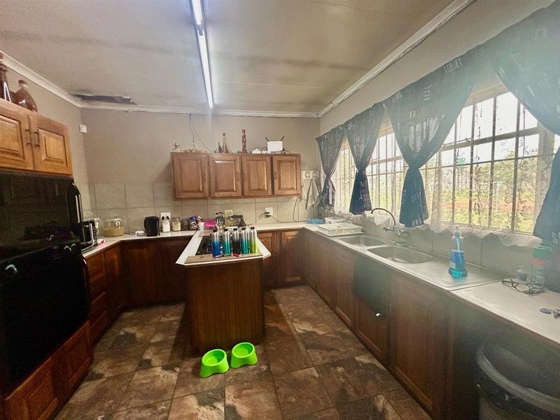 Farm For Sale in Kameeldrift West, Hartbeespoort - Photo 8