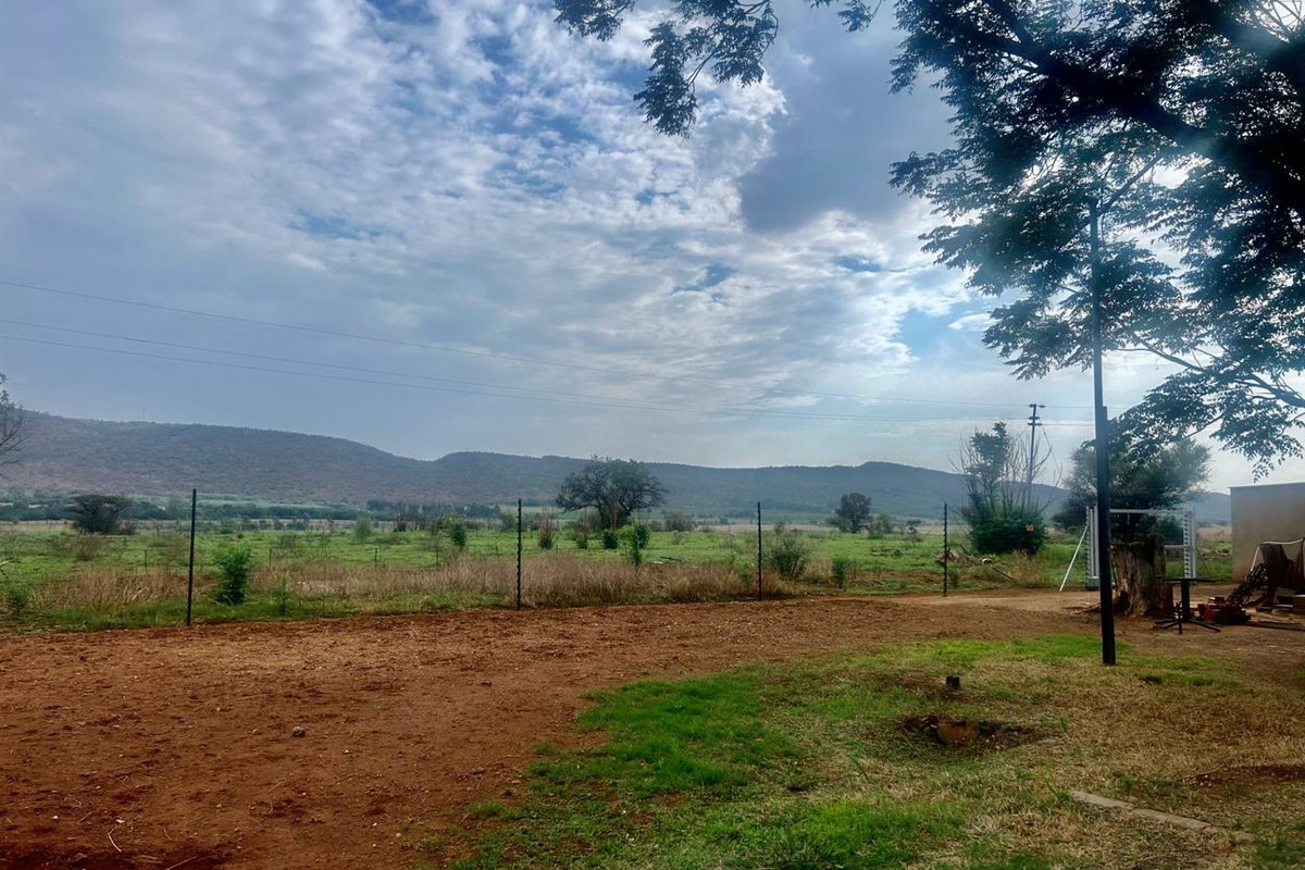 Farm For Sale in Kameeldrift West, Hartbeespoort - Photo 5